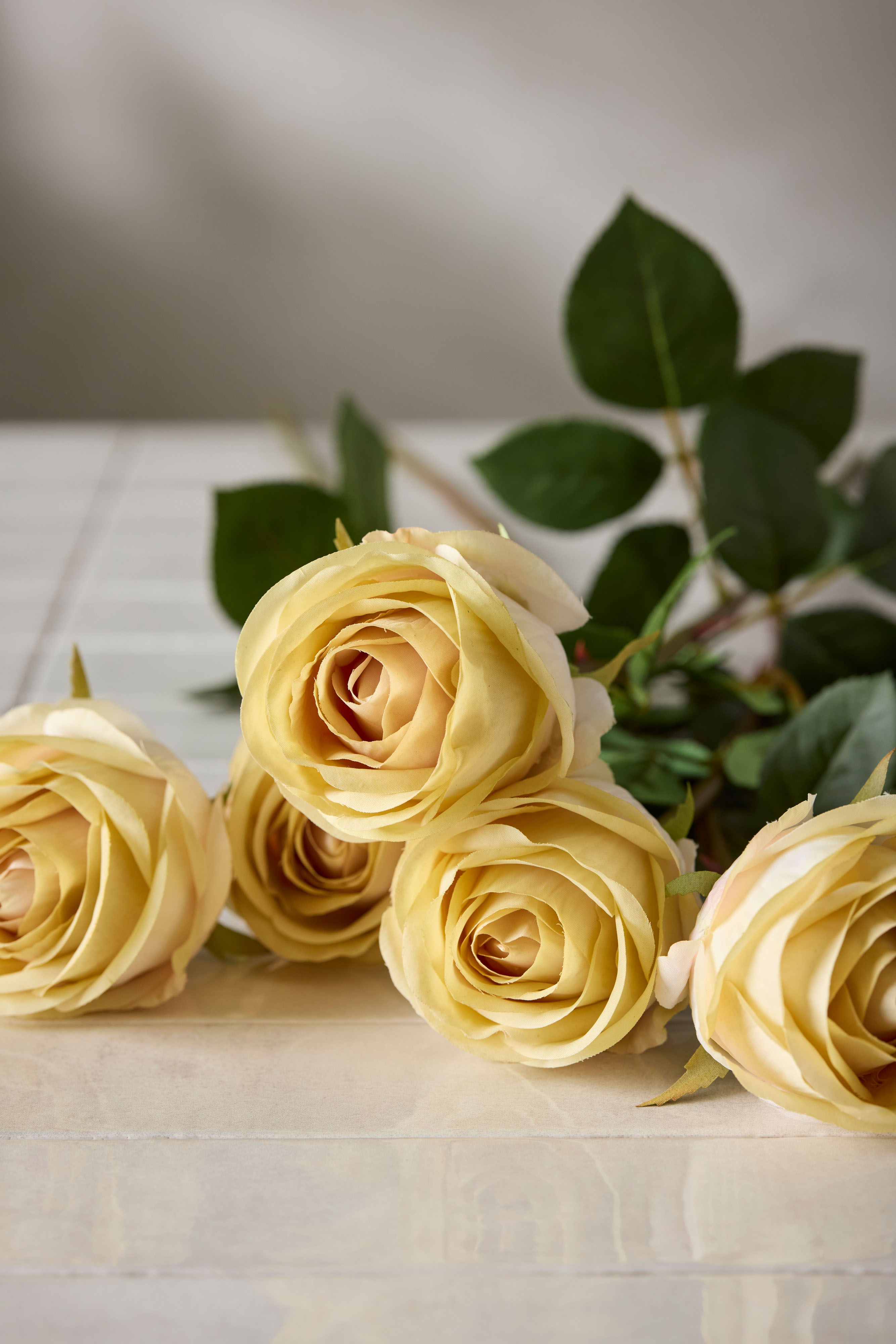Kunstig hvit Rose 75 cm