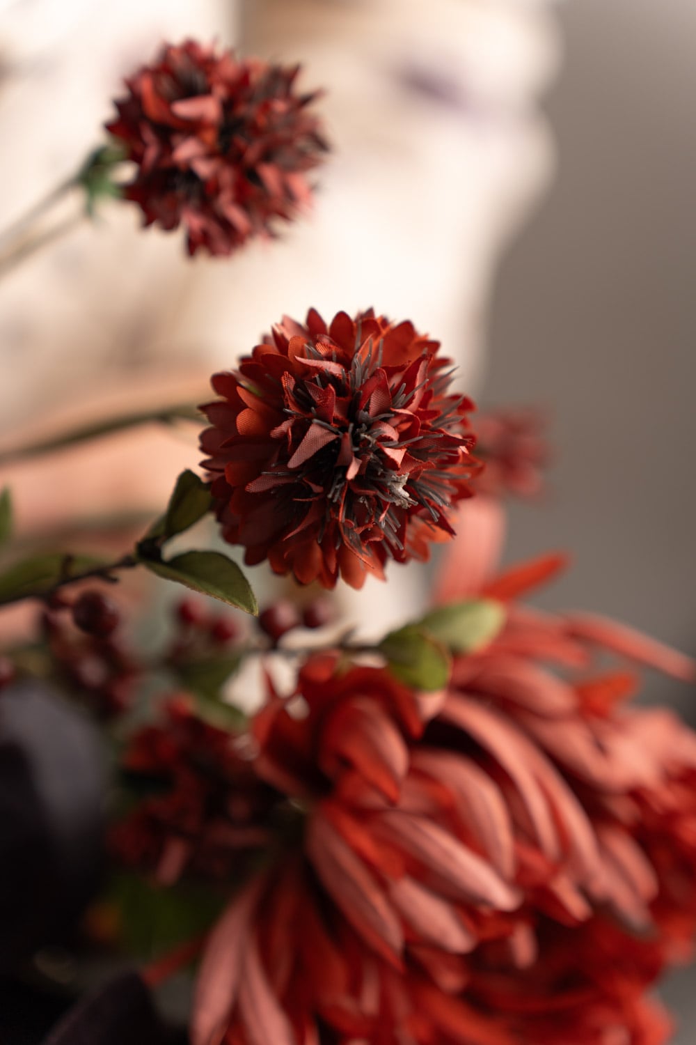 Konstgjorda blommor röd klint