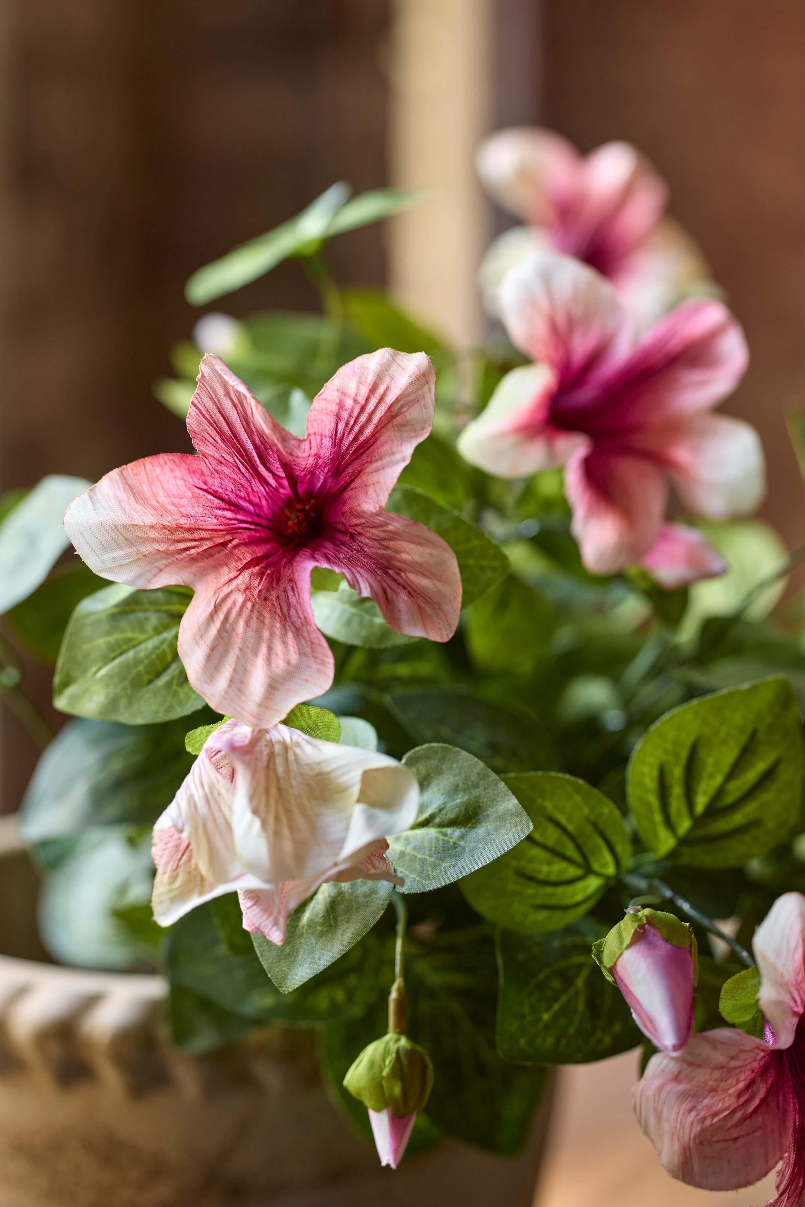 Kunstig flerfarget Petunia 30 cm