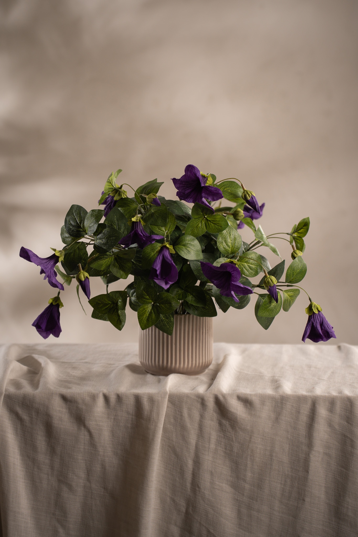 Kunstig lilla Petunia 30 cm