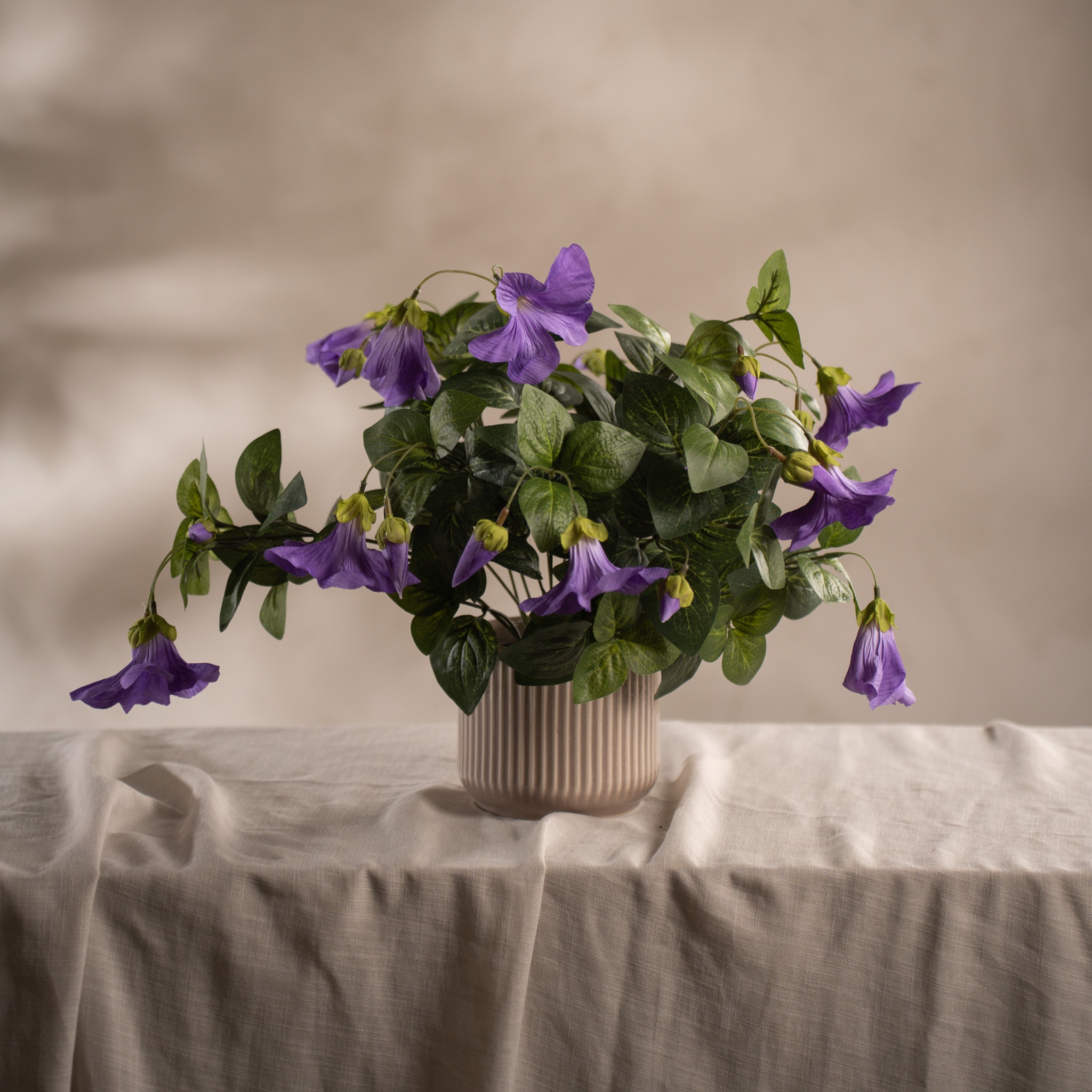Kunstig lilla Petunia 30 cm