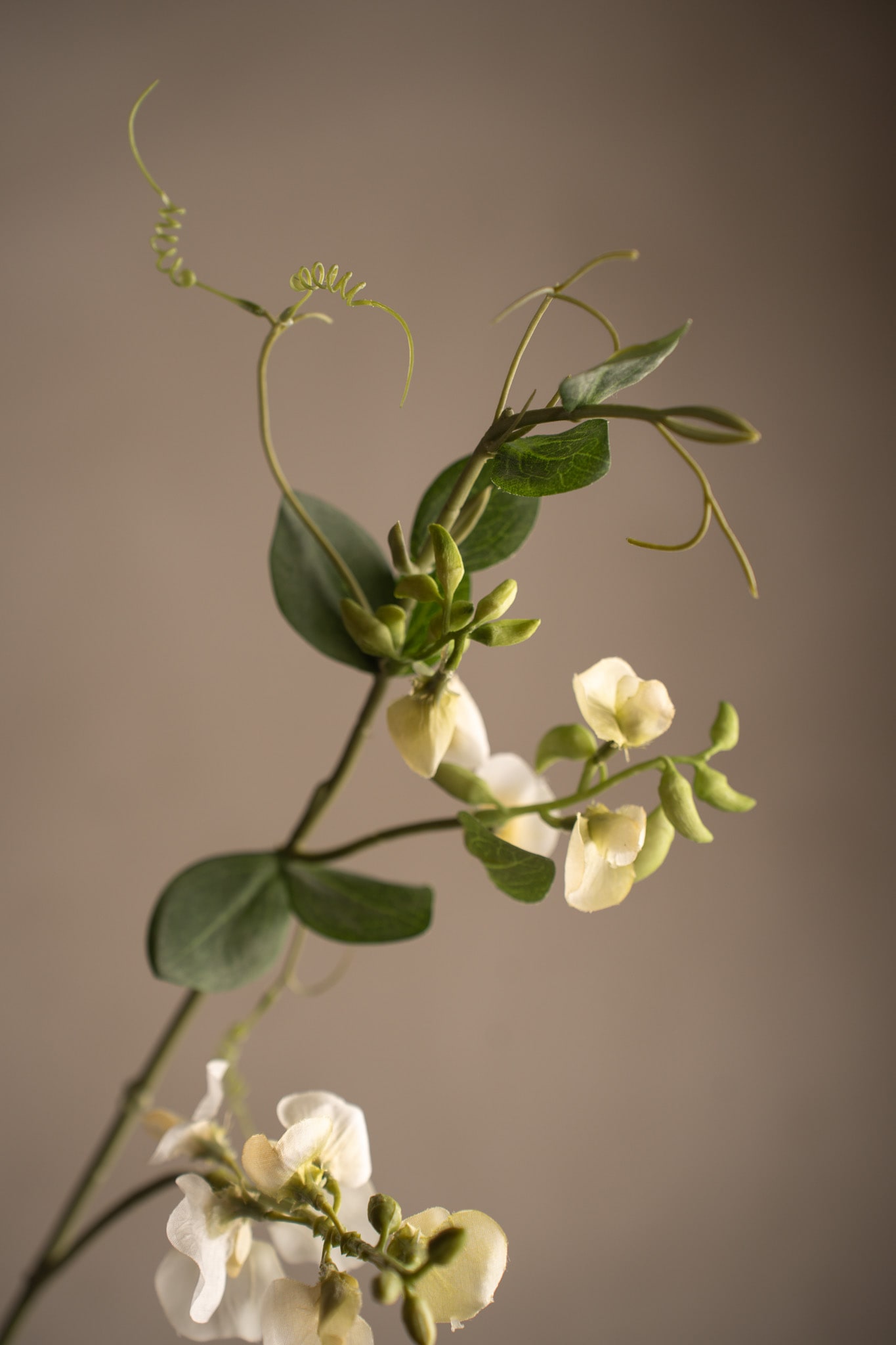 Kunstig hvit blomsterert 69 cm