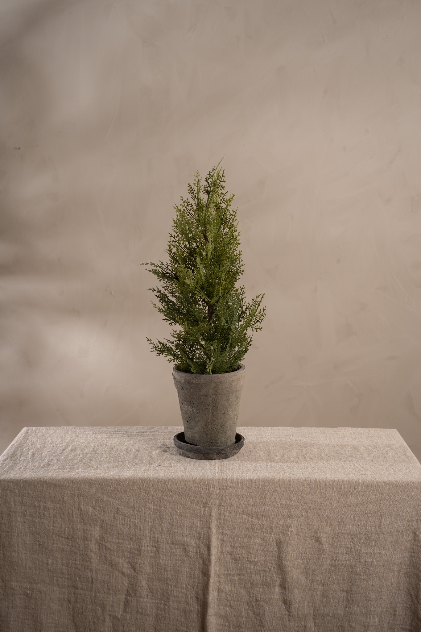 Kunstig grønn Cypress 65 cm