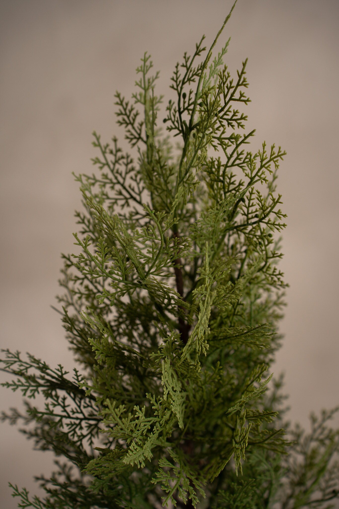 Kunstig grønn Cypress 65 cm