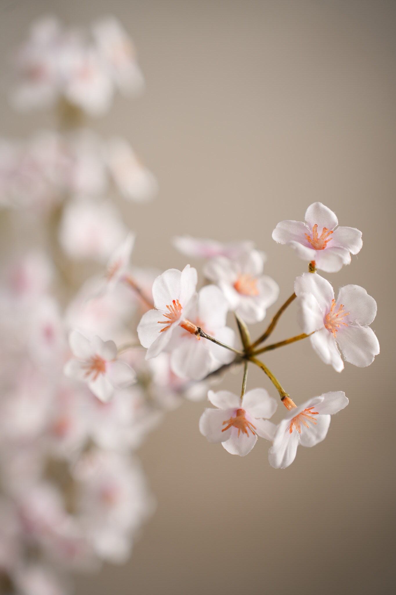 Kunstig rosa ferskenblomst 115 cm