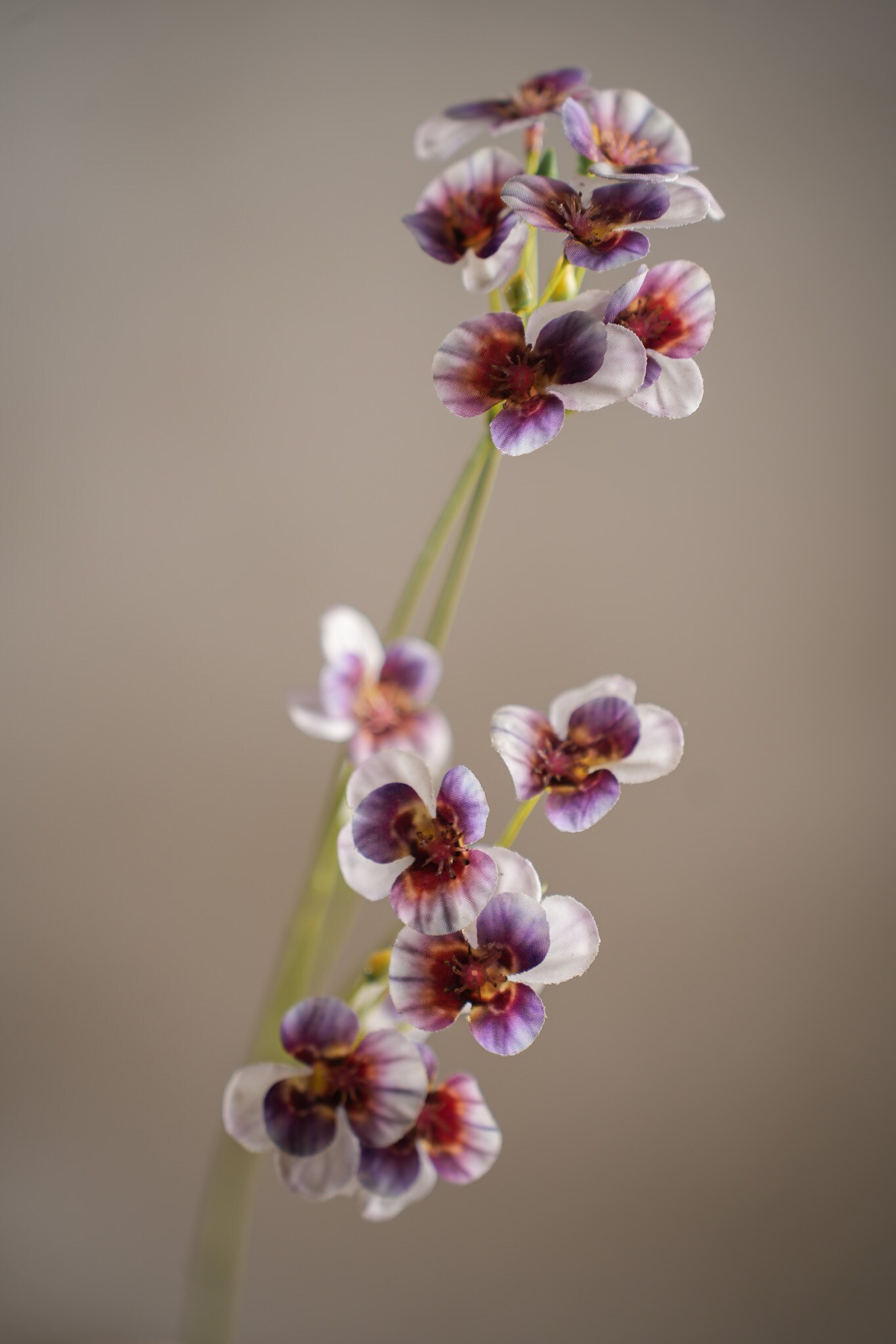 Kunstig lilla Stemorsblomst 63 cm