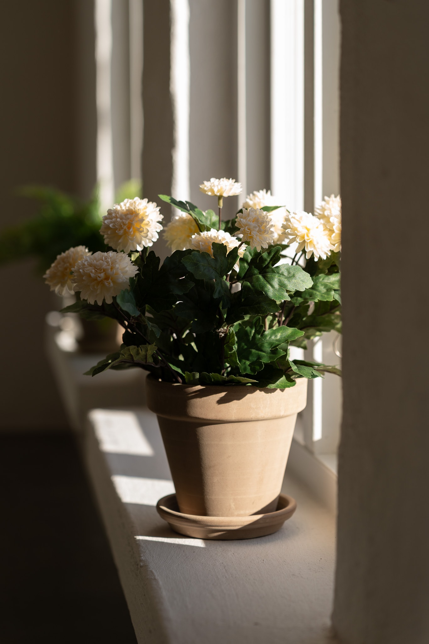Kunstig kremfarget Chrysanthemum 30 cm