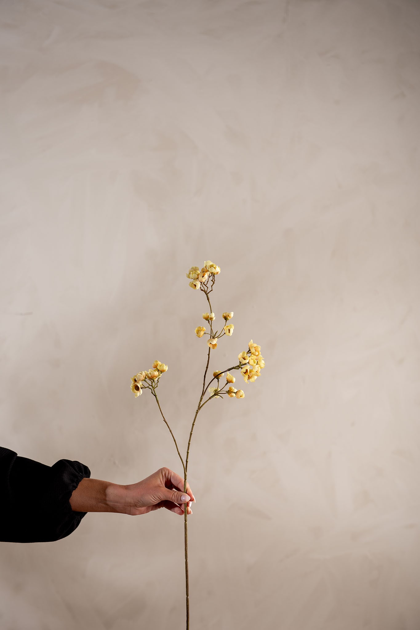 Kunstig gul Ferskenblomst 67 cm