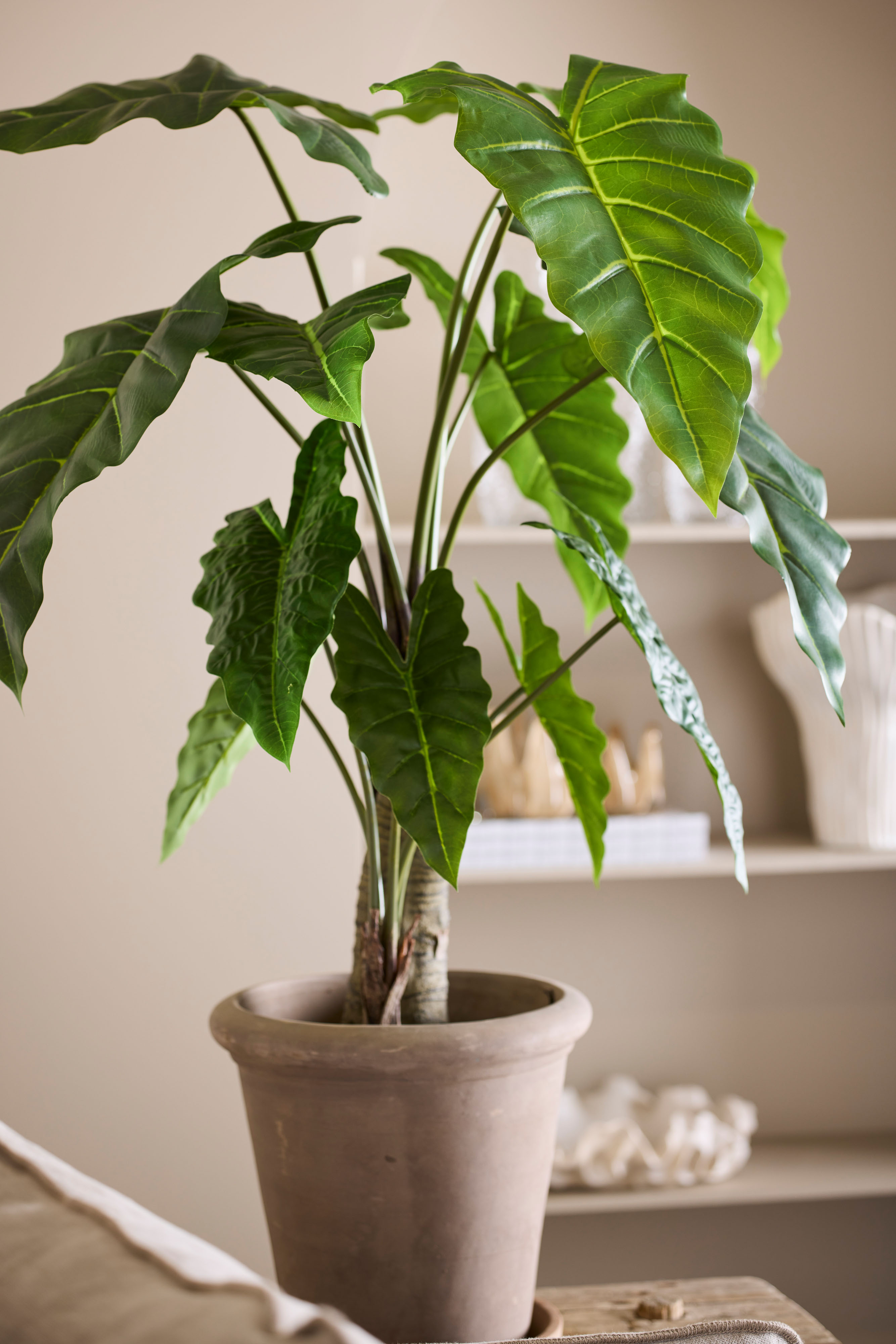 Kunstig grønn Alocasia 120 cm