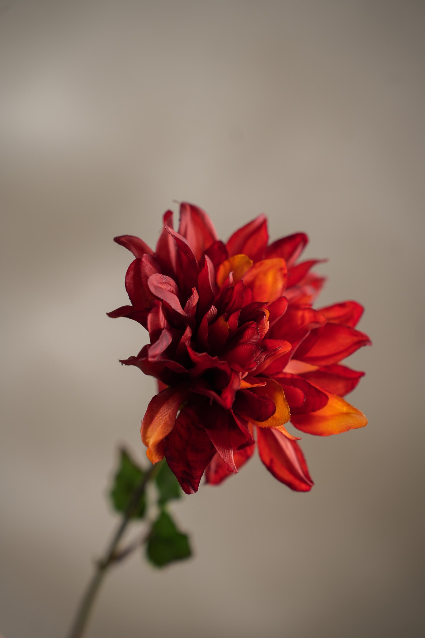 Kunstig oransje Dahlia 45cm