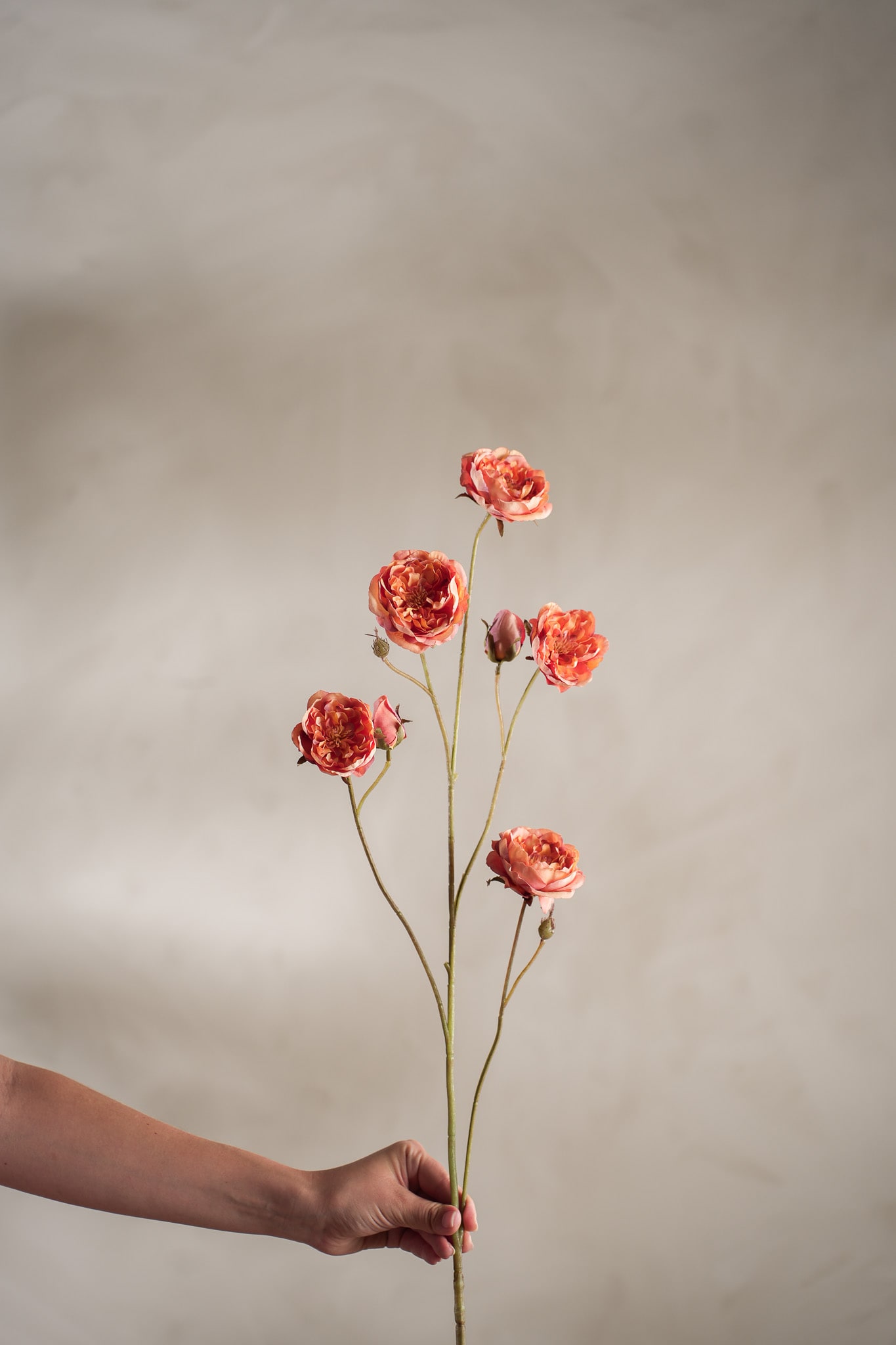 Kunstig oransje Rose 105cm