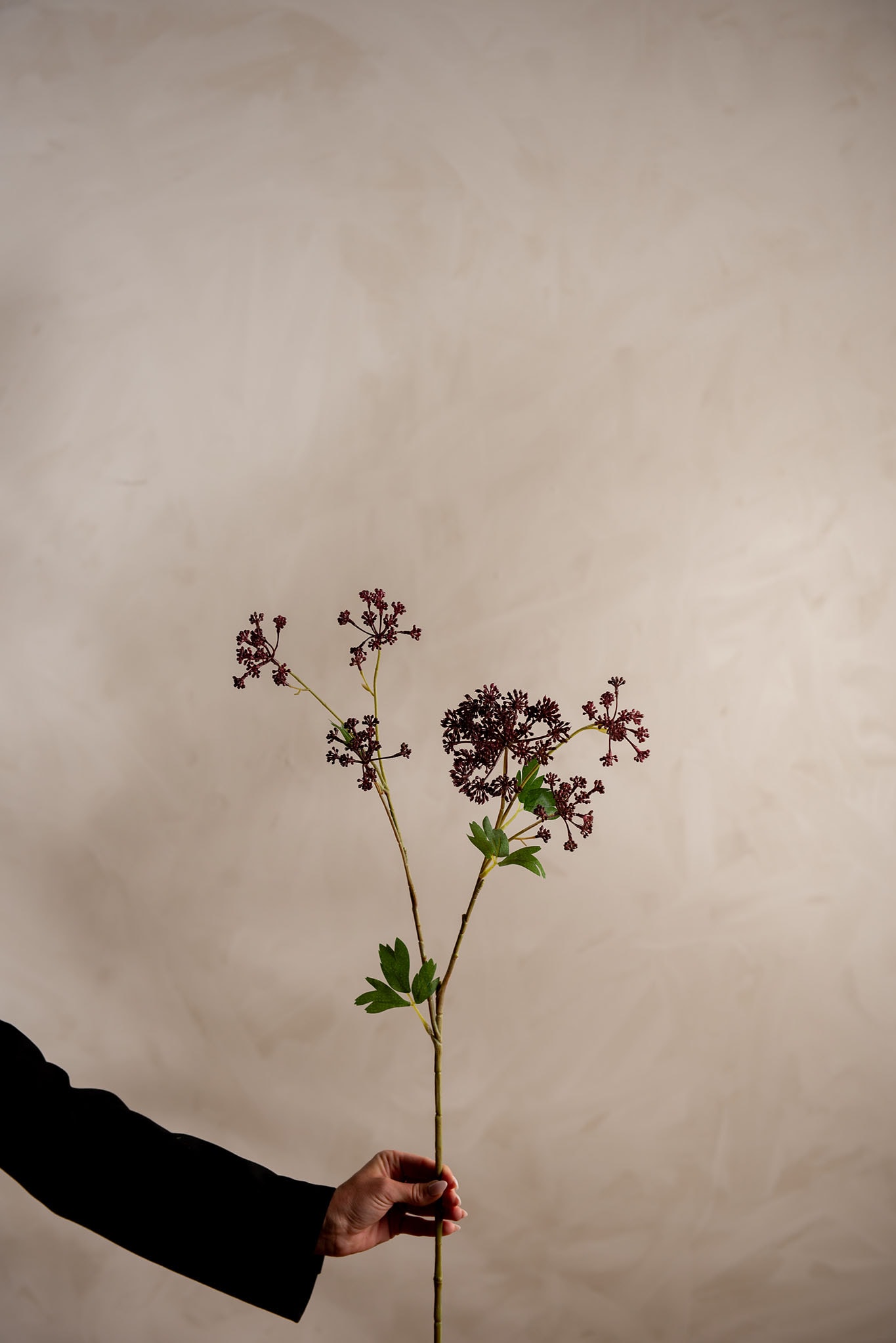 Kunstig burgunder Angelica 87cm