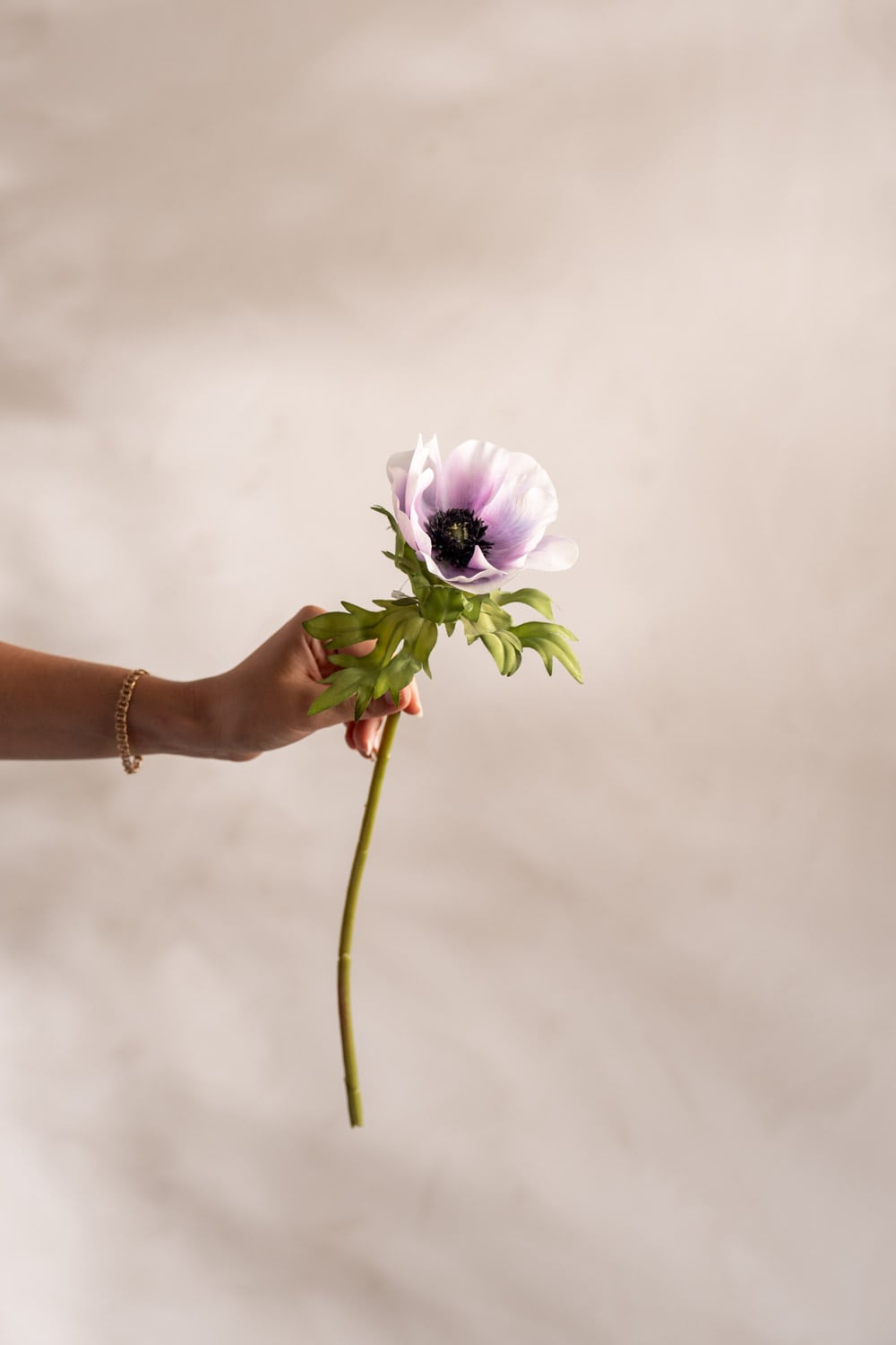 Kunstig blå anemone 43 cm