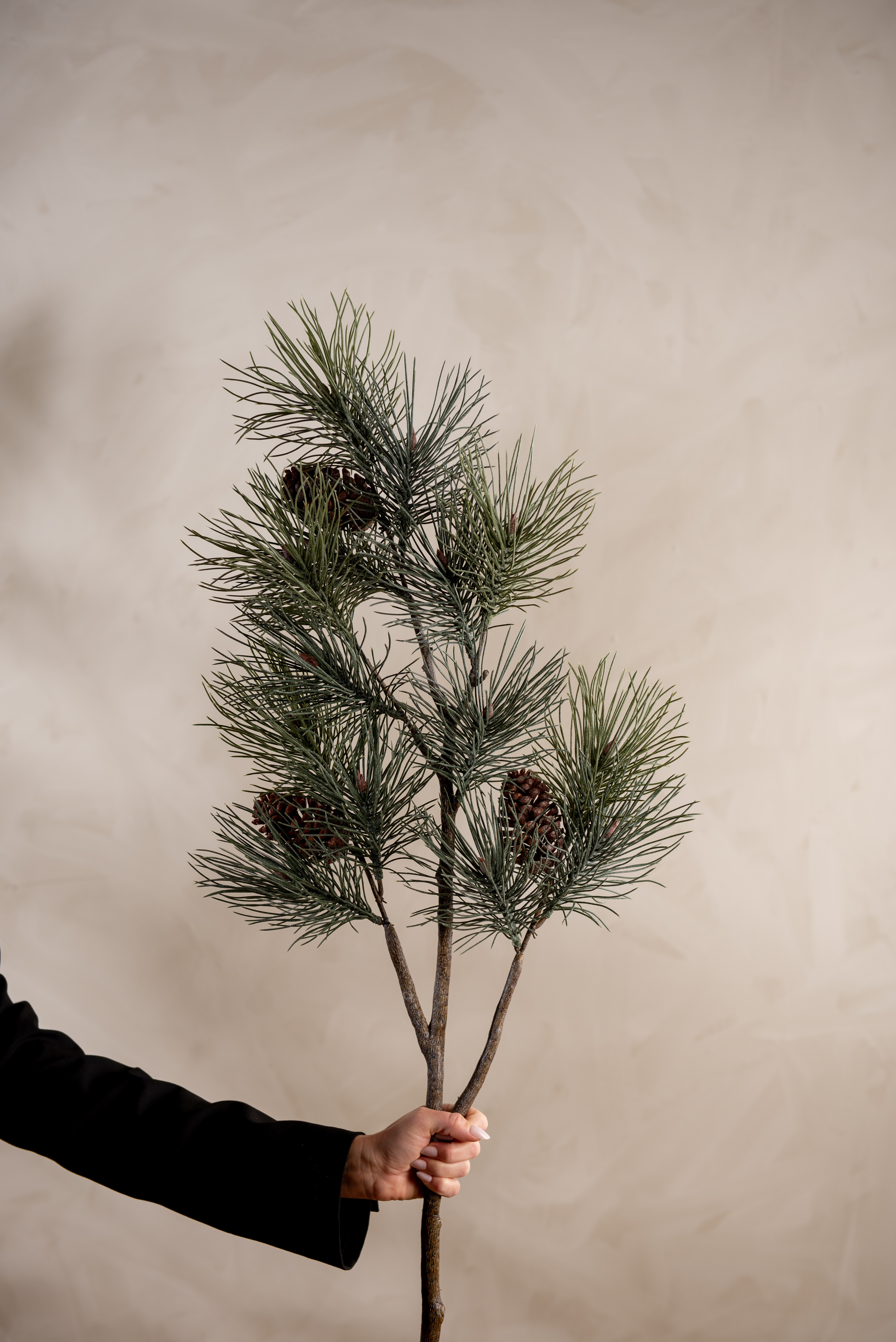 Kunstig grønn Furukvist med frost 120cm